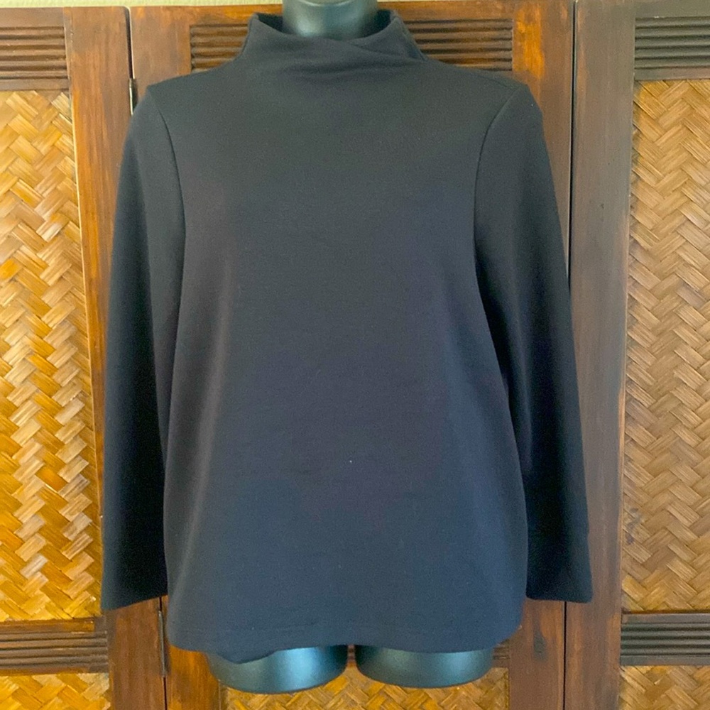 Cable & Gauge - Black long sleeve NWOT
